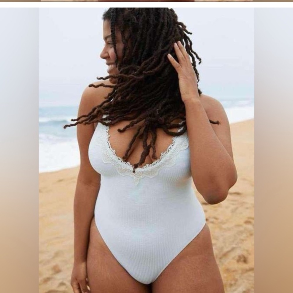 Aerie Swim NWT Waffle V-Neck One Piece Swimsuit size Small